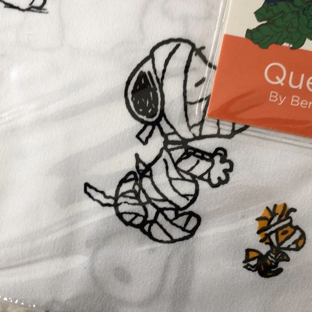 Peanuts SNOOPY Halloween QUEEN Sheet Set